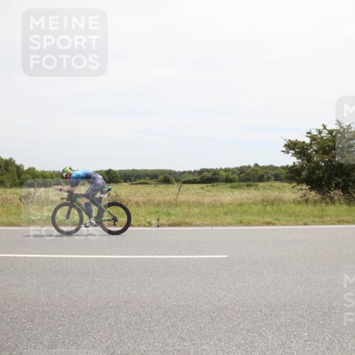 22.06.2025 - Viking Triathlon Yannick Fuchs http://msf.ph/oto/8074171 22.06.2025 12:58:27 Radfahren 107, 363, 397 meine-sportfotos.de