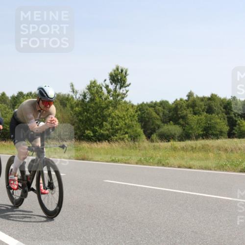 22.06.2025 - Viking Triathlon Yannick Fuchs http://msf.ph/oto/8074187 22.06.2025 11:17:57 Radfahren 5, 87, 214, 229, 242, 243, 284, 294, 464, 486, 492, 549 meine-sportfotos.de