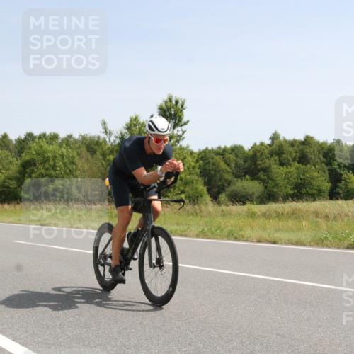 22.06.2025 - Viking Triathlon Yannick Fuchs http://msf.ph/oto/8074189 22.06.2025 11:17:58 Radfahren 5, 87, 214, 229, 242, 243, 284, 294, 464, 486, 492, 549 meine-sportfotos.de