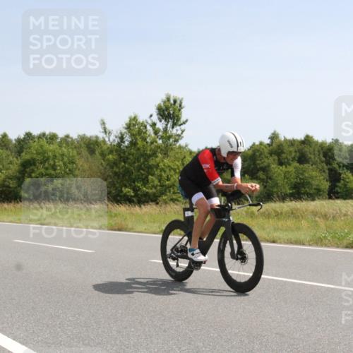 22.06.2025 - Viking Triathlon Yannick Fuchs http://msf.ph/oto/8074219 22.06.2025 11:18:21 Radfahren 63, 147, 264, 543, 612 meine-sportfotos.de
