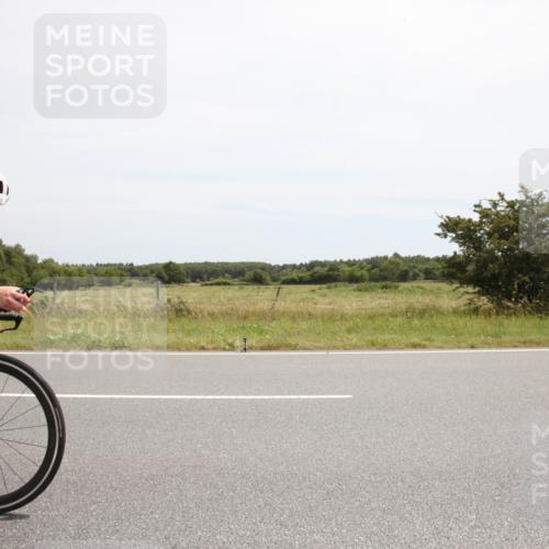 22.06.2025 - Viking Triathlon Yannick Fuchs http://msf.ph/oto/8074241 22.06.2025 12:59:10 Radfahren 93, 453, 475 meine-sportfotos.de