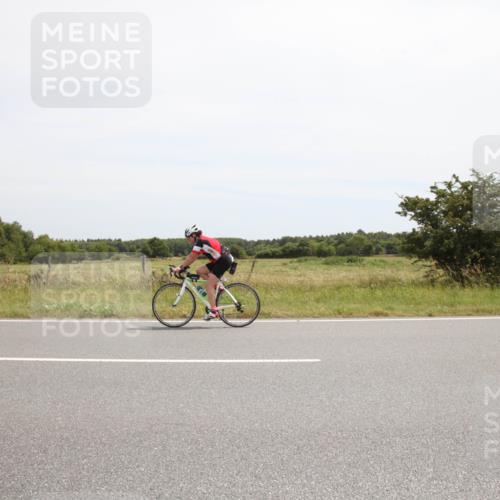 22.06.2025 - Viking Triathlon Yannick Fuchs http://msf.ph/oto/8074257 22.06.2025 12:59:52 Radfahren 48, 142 meine-sportfotos.de