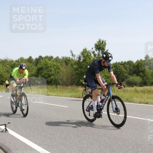 22.06.2025 - Viking Triathlon Yannick Fuchs http://msf.ph/oto/8074326 22.06.2025 11:21:16 Radfahren 19, 146, 162, 170, 201, 377, 382, 388, 395, 407, 481, 507, 557 meine-sportfotos.de