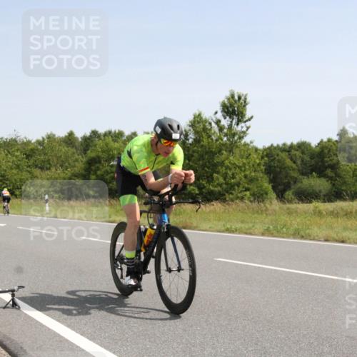 22.06.2025 - Viking Triathlon Yannick Fuchs http://msf.ph/oto/8074328 22.06.2025 11:21:16 Radfahren 19, 146, 162, 170, 201, 377, 382, 388, 395, 407, 481, 507, 557 meine-sportfotos.de