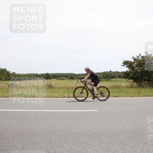 22.06.2025 - Viking Triathlon Yannick Fuchs http://msf.ph/oto/8074388 22.06.2025 13:03:21 Radfahren 86, 454, 637 meine-sportfotos.de