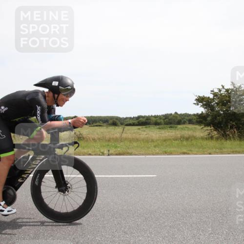22.06.2025 - Viking Triathlon Yannick Fuchs http://msf.ph/oto/8074398 22.06.2025 13:03:36 Radfahren 44, 211, 356 meine-sportfotos.de