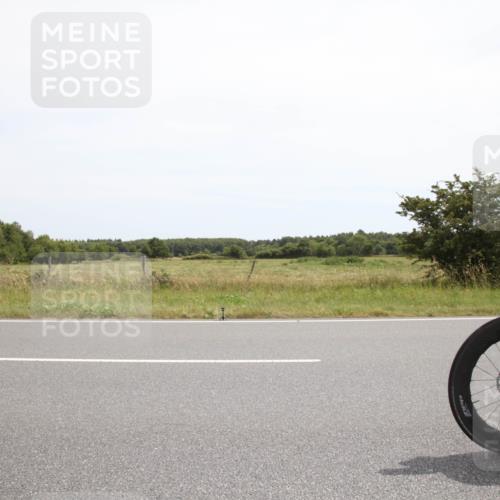 22.06.2025 - Viking Triathlon Yannick Fuchs http://msf.ph/oto/8074401 22.06.2025 13:03:36 Radfahren 44, 211, 356 meine-sportfotos.de