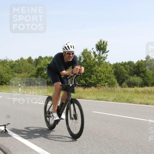 22.06.2025 - Viking Triathlon Yannick Fuchs http://msf.ph/oto/8074402 22.06.2025 11:22:59 Radfahren 46, 81, 88, 161, 232, 265, 456, 532 meine-sportfotos.de