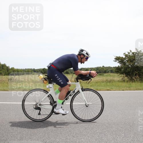 22.06.2025 - Viking Triathlon Yannick Fuchs http://msf.ph/oto/8074425 22.06.2025 13:03:47 Radfahren 130, 538 meine-sportfotos.de