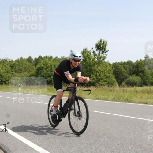 22.06.2025 - Viking Triathlon Yannick Fuchs http://msf.ph/oto/8074435 22.06.2025 11:23:28 Radfahren 157, 351 meine-sportfotos.de