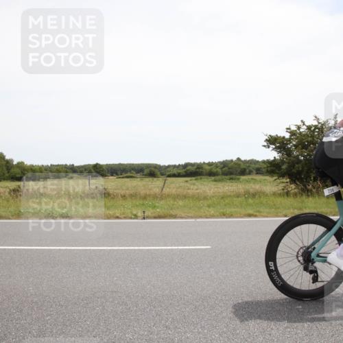 22.06.2025 - Viking Triathlon Yannick Fuchs http://msf.ph/oto/8074512 22.06.2025 13:07:25 Radfahren 54, 238, 446 meine-sportfotos.de