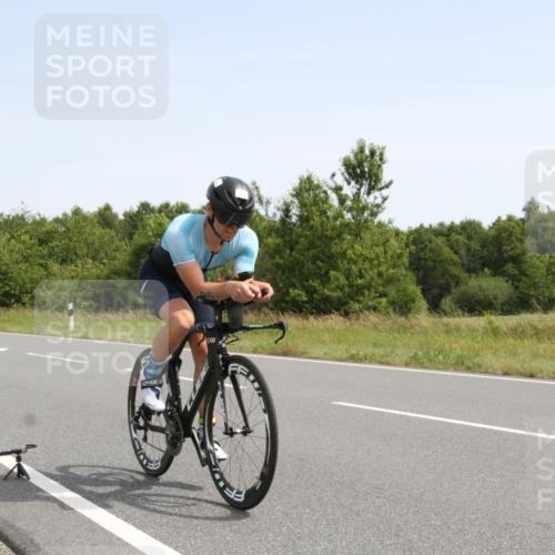 22.06.2025 - Viking Triathlon Yannick Fuchs http://msf.ph/oto/8074530 22.06.2025 11:25:28 Radfahren 90, 185, 195, 198, 228, 384, 390, 401, 534 meine-sportfotos.de