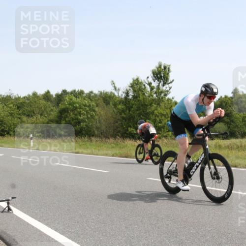 22.06.2025 - Viking Triathlon Yannick Fuchs http://msf.ph/oto/8074536 22.06.2025 11:25:31 Radfahren 9, 90, 185, 195, 198, 228, 384, 390, 401, 500, 534 meine-sportfotos.de
