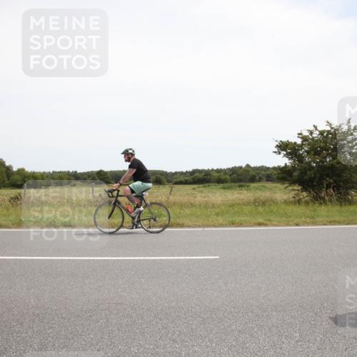 22.06.2025 - Viking Triathlon Yannick Fuchs http://msf.ph/oto/8074553 22.06.2025 13:07:48 Radfahren 629, 647 meine-sportfotos.de