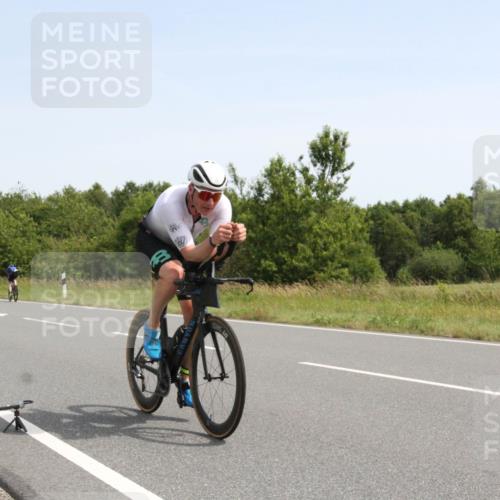 22.06.2025 - Viking Triathlon Yannick Fuchs http://msf.ph/oto/8074554 22.06.2025 11:25:50 Radfahren 52, 295, 475 meine-sportfotos.de