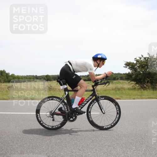 22.06.2025 - Viking Triathlon Yannick Fuchs http://msf.ph/oto/8074567 22.06.2025 13:08:20 Radfahren 115, 494 meine-sportfotos.de