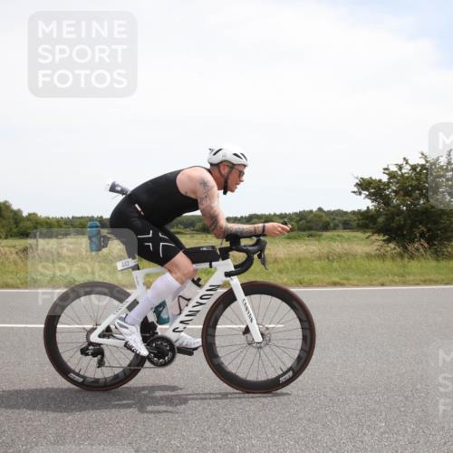 22.06.2025 - Viking Triathlon Yannick Fuchs http://msf.ph/oto/8074622 22.06.2025 13:09:21 Radfahren 109, 442, 447, 639 meine-sportfotos.de