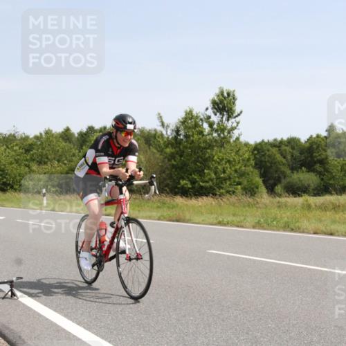 22.06.2025 - Viking Triathlon Yannick Fuchs http://msf.ph/oto/8074642 22.06.2025 11:28:07 Radfahren 86, 266, 433, 454, 639 meine-sportfotos.de