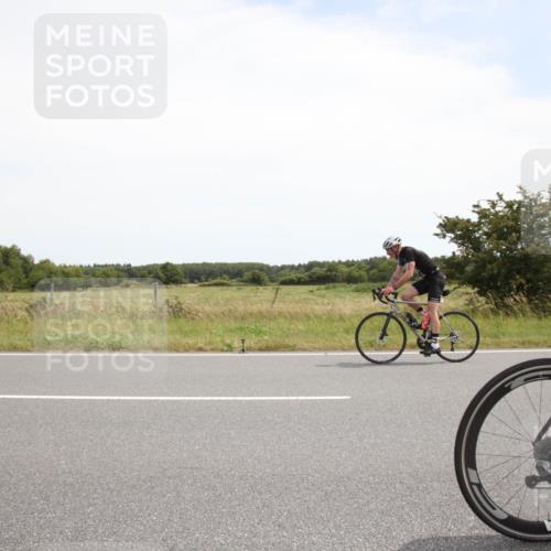 22.06.2025 - Viking Triathlon Yannick Fuchs http://msf.ph/oto/8074702 22.06.2025 13:10:54 Radfahren 621, 634 meine-sportfotos.de