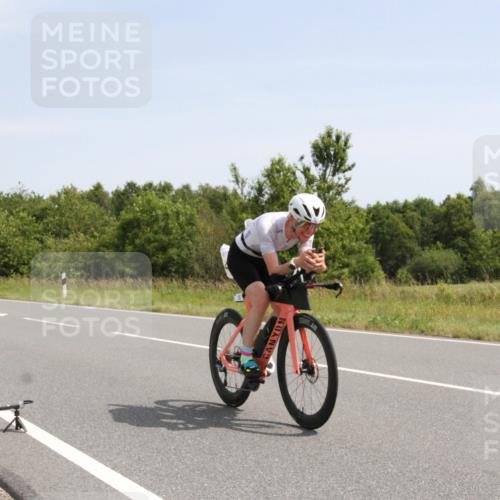 22.06.2025 - Viking Triathlon Yannick Fuchs http://msf.ph/oto/8074717 22.06.2025 11:29:44 Radfahren 154, 182, 375 meine-sportfotos.de