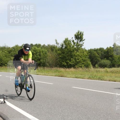 22.06.2025 - Viking Triathlon Yannick Fuchs http://msf.ph/oto/8074754 22.06.2025 11:30:33 Radfahren 41, 246, 268, 636 meine-sportfotos.de