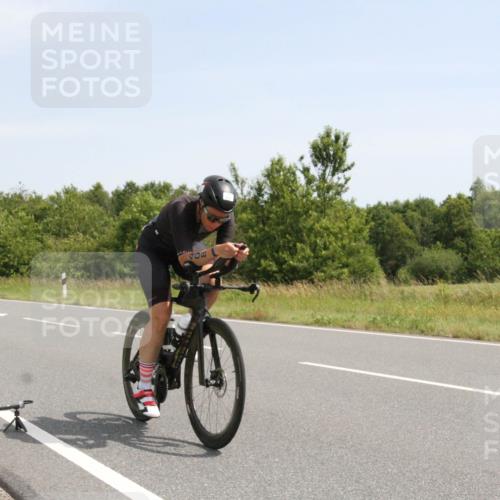 22.06.2025 - Viking Triathlon Yannick Fuchs http://msf.ph/oto/8074771 22.06.2025 11:30:53 Radfahren 329, 335, 408, 511 meine-sportfotos.de