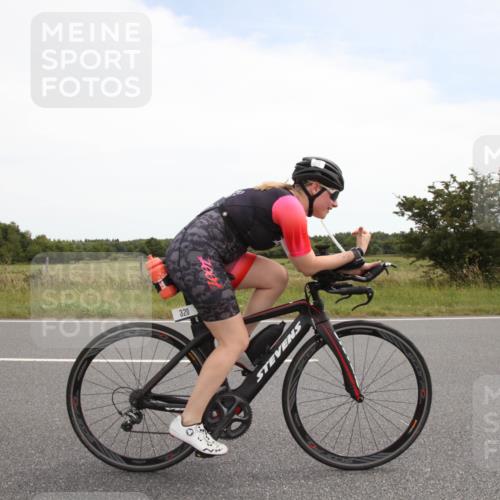 22.06.2025 - Viking Triathlon Yannick Fuchs http://msf.ph/oto/8074810 22.06.2025 13:13:16 Radfahren 320 meine-sportfotos.de