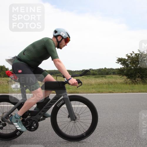 22.06.2025 - Viking Triathlon Yannick Fuchs http://msf.ph/oto/8074814 22.06.2025 13:13:24 Radfahren 64, 186 meine-sportfotos.de