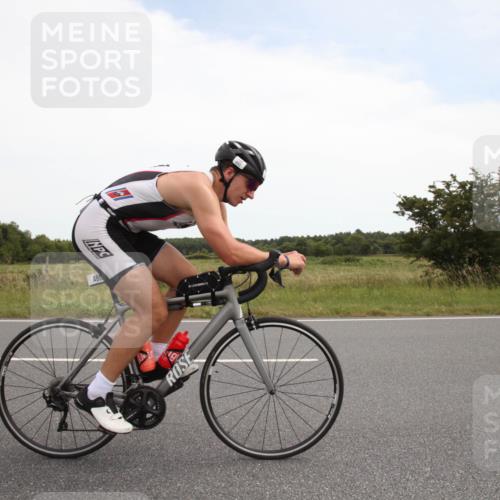 22.06.2025 - Viking Triathlon Yannick Fuchs http://msf.ph/oto/8074816 22.06.2025 13:13:29 Radfahren 186, 251, 480 meine-sportfotos.de