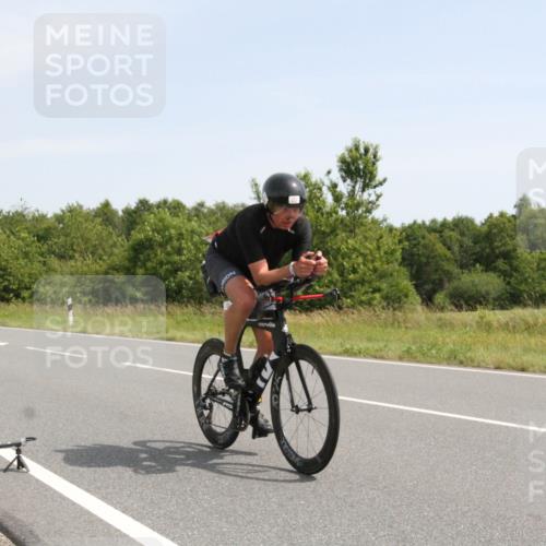 22.06.2025 - Viking Triathlon Yannick Fuchs http://msf.ph/oto/8074833 22.06.2025 11:32:41 Radfahren 8, 203, 462, 644, 653 meine-sportfotos.de
