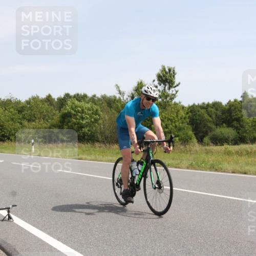 22.06.2025 - Viking Triathlon Yannick Fuchs http://msf.ph/oto/8074847 22.06.2025 11:32:59 Radfahren 95, 128, 287, 291, 309 meine-sportfotos.de