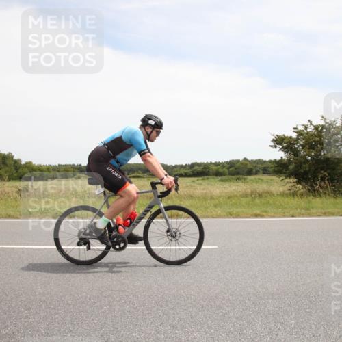 22.06.2025 - Viking Triathlon Yannick Fuchs http://msf.ph/oto/8074885 22.06.2025 13:17:56 Radfahren 55, 236, 467 meine-sportfotos.de