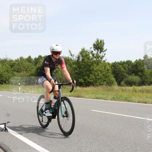 22.06.2025 - Viking Triathlon Yannick Fuchs http://msf.ph/oto/8074907 22.06.2025 11:34:32 Radfahren 12, 221 meine-sportfotos.de