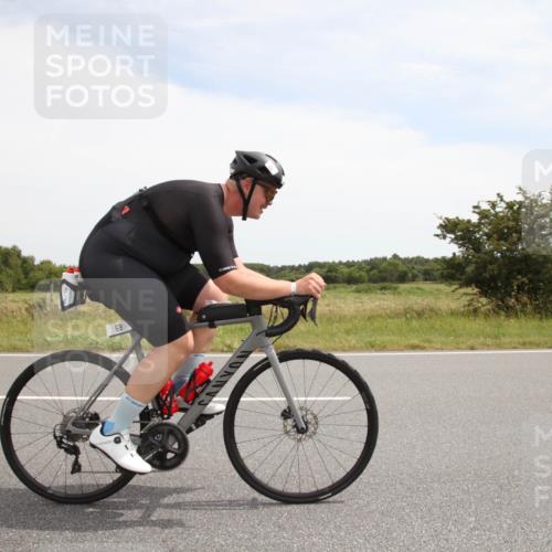 22.06.2025 - Viking Triathlon Yannick Fuchs http://msf.ph/oto/8074911 22.06.2025 13:18:42 Radfahren 69, 452 meine-sportfotos.de