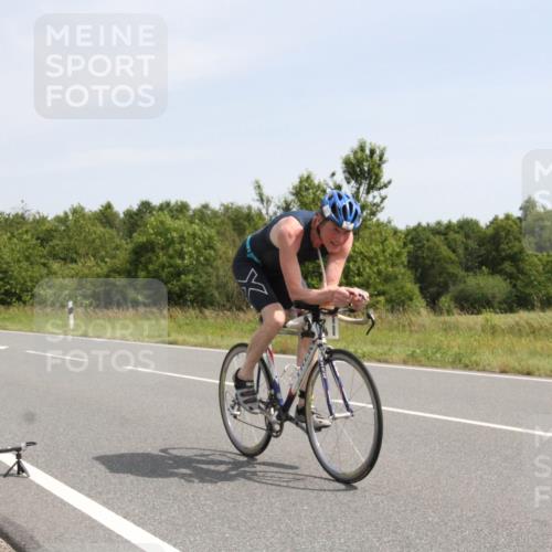 22.06.2025 - Viking Triathlon Yannick Fuchs http://msf.ph/oto/8075004 22.06.2025 11:37:09 Radfahren 346, 355, 410, 527 meine-sportfotos.de