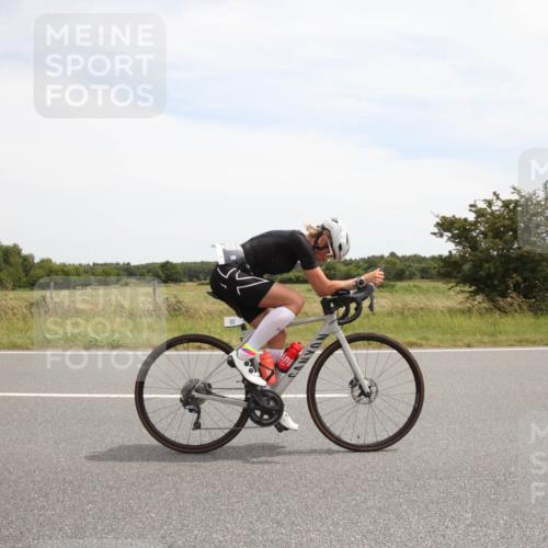 22.06.2025 - Viking Triathlon Yannick Fuchs http://msf.ph/oto/8075092 22.06.2025 13:22:24 Radfahren 60 meine-sportfotos.de
