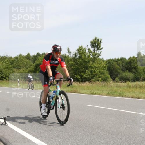 22.06.2025 - Viking Triathlon Yannick Fuchs http://msf.ph/oto/8075130 22.06.2025 11:39:47 Radfahren 19, 113, 261, 377, 407, 461, 467, 650 meine-sportfotos.de