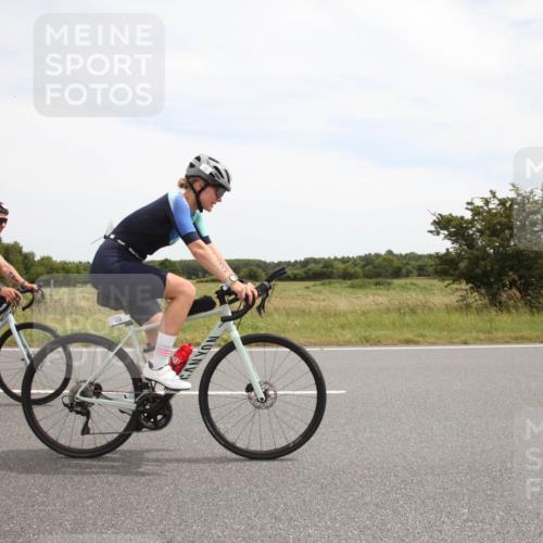 22.06.2025 - Viking Triathlon Yannick Fuchs http://msf.ph/oto/8075220 22.06.2025 13:25:27 Radfahren 51, 123, 481 meine-sportfotos.de