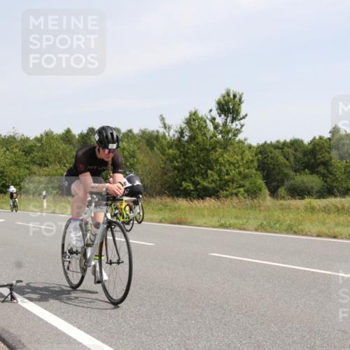 22.06.2025 - Viking Triathlon Yannick Fuchs http://msf.ph/oto/8075259 22.06.2025 11:41:38 Radfahren 1, 47, 285, 303, 304, 387, 452, 455 meine-sportfotos.de