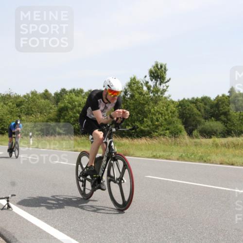 22.06.2025 - Viking Triathlon Yannick Fuchs http://msf.ph/oto/8075311 22.06.2025 11:42:51 Radfahren 2, 45, 74, 81, 102, 414, 441, 610, 661 meine-sportfotos.de