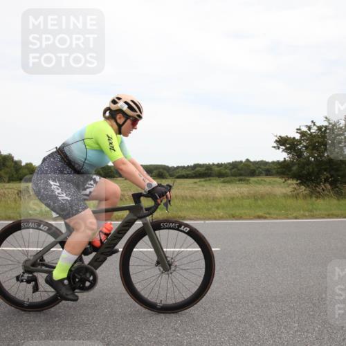 22.06.2025 - Viking Triathlon Yannick Fuchs http://msf.ph/oto/8075329 22.06.2025 13:29:55 Radfahren 74, 102, 468 meine-sportfotos.de