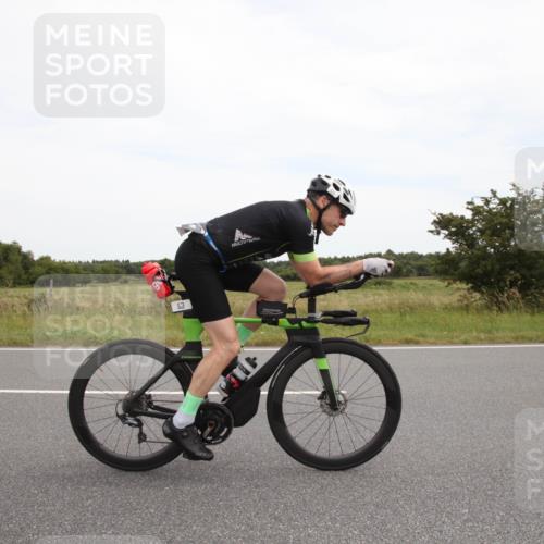 22.06.2025 - Viking Triathlon Yannick Fuchs http://msf.ph/oto/8075356 22.06.2025 13:32:25 Radfahren 523 meine-sportfotos.de