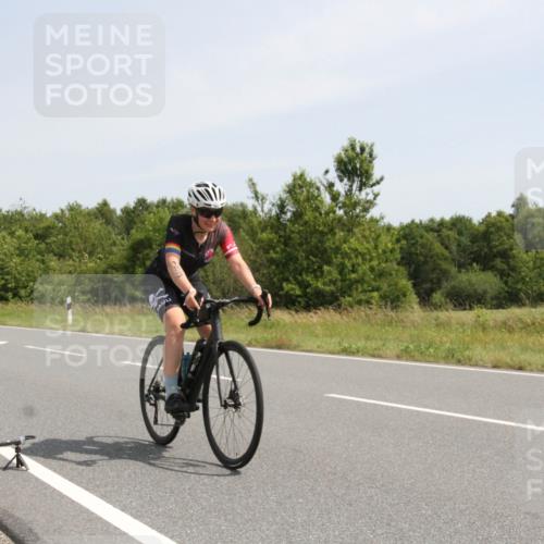 22.06.2025 - Viking Triathlon Yannick Fuchs http://msf.ph/oto/8075360 22.06.2025 11:43:38 Radfahren 183, 364, 372, 418, 466, 525, 632 meine-sportfotos.de