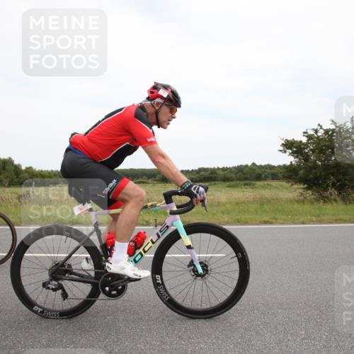 22.06.2025 - Viking Triathlon Yannick Fuchs http://msf.ph/oto/8075366 22.06.2025 13:33:45 Radfahren 130, 650 meine-sportfotos.de