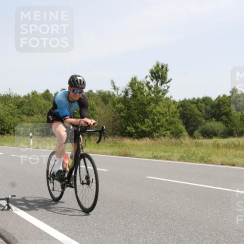 22.06.2025 - Viking Triathlon Yannick Fuchs http://msf.ph/oto/8075385 22.06.2025 11:44:10 Radfahren 121, 143, 144, 471 meine-sportfotos.de