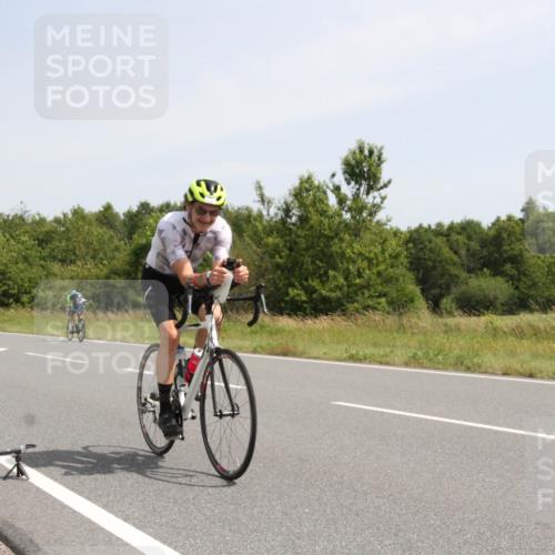 22.06.2025 - Viking Triathlon Yannick Fuchs http://msf.ph/oto/8075429 22.06.2025 11:45:04 Radfahren 29, 117, 169, 185, 273, 446, 449, 451, 618, 642 meine-sportfotos.de