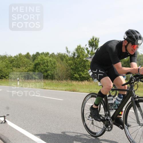 22.06.2025 - Viking Triathlon Yannick Fuchs http://msf.ph/oto/8075790 22.06.2025 11:50:56 Radfahren 14, 17, 358, 403, 440 meine-sportfotos.de