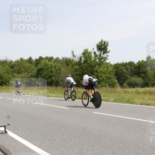 22.06.2025 - Viking Triathlon Yannick Fuchs http://msf.ph/oto/8075871 22.06.2025 11:52:20 Radfahren 43, 44, 54, 83, 156, 320, 335, 361, 431, 521 meine-sportfotos.de