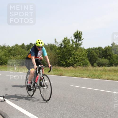 22.06.2025 - Viking Triathlon Yannick Fuchs http://msf.ph/oto/8075900 22.06.2025 11:52:48 Radfahren 381, 450, 656 meine-sportfotos.de