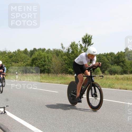 22.06.2025 - Viking Triathlon Yannick Fuchs http://msf.ph/oto/8075956 22.06.2025 11:53:47 Radfahren 13, 173, 288, 340, 444, 458, 462, 604 meine-sportfotos.de